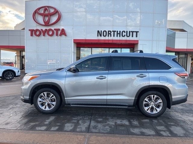 2015 Toyota Highlander XLE's photo