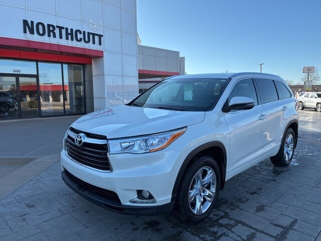2015 Toyota Highlander Limited photo 2