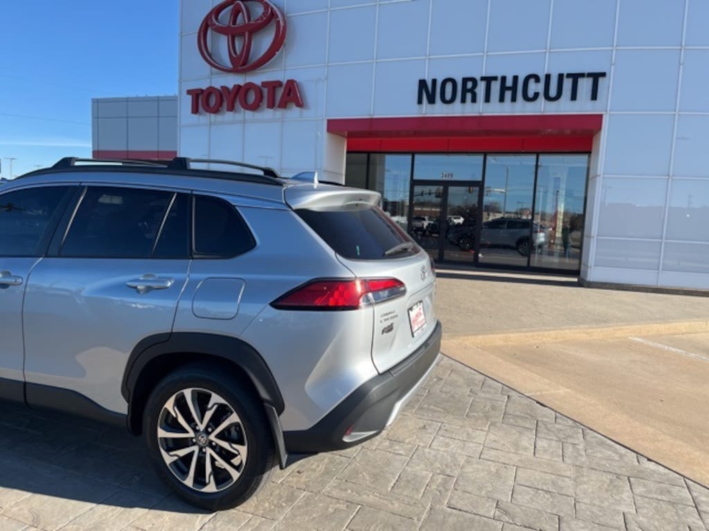 Used 2023 Toyota Corolla Cross XLE SUV