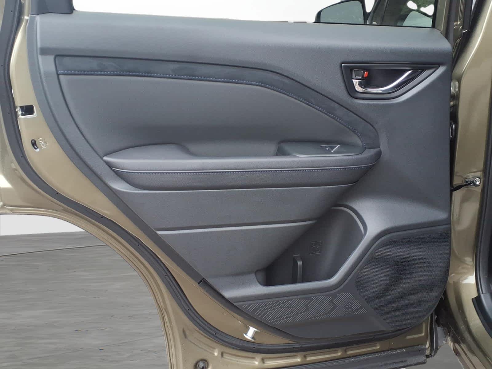 2025 Subaru Forester Limited - Photo 29