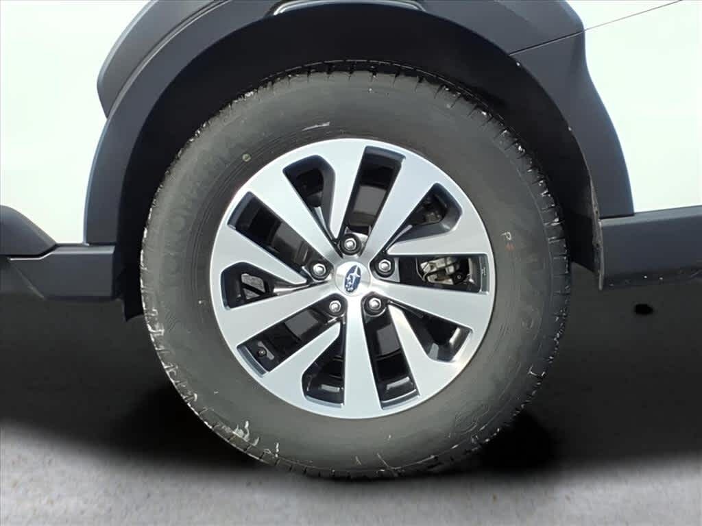 Used 2024 Subaru Outback Premium AWD
