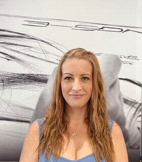 Staff member Amanda Dybus from ID_eca0f2ae82e8