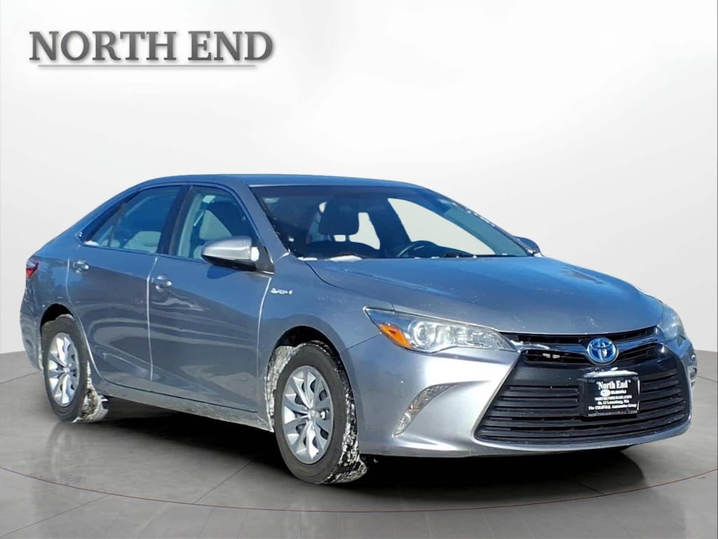 Used 2016 Toyota Camry Hybrid LE Sdn