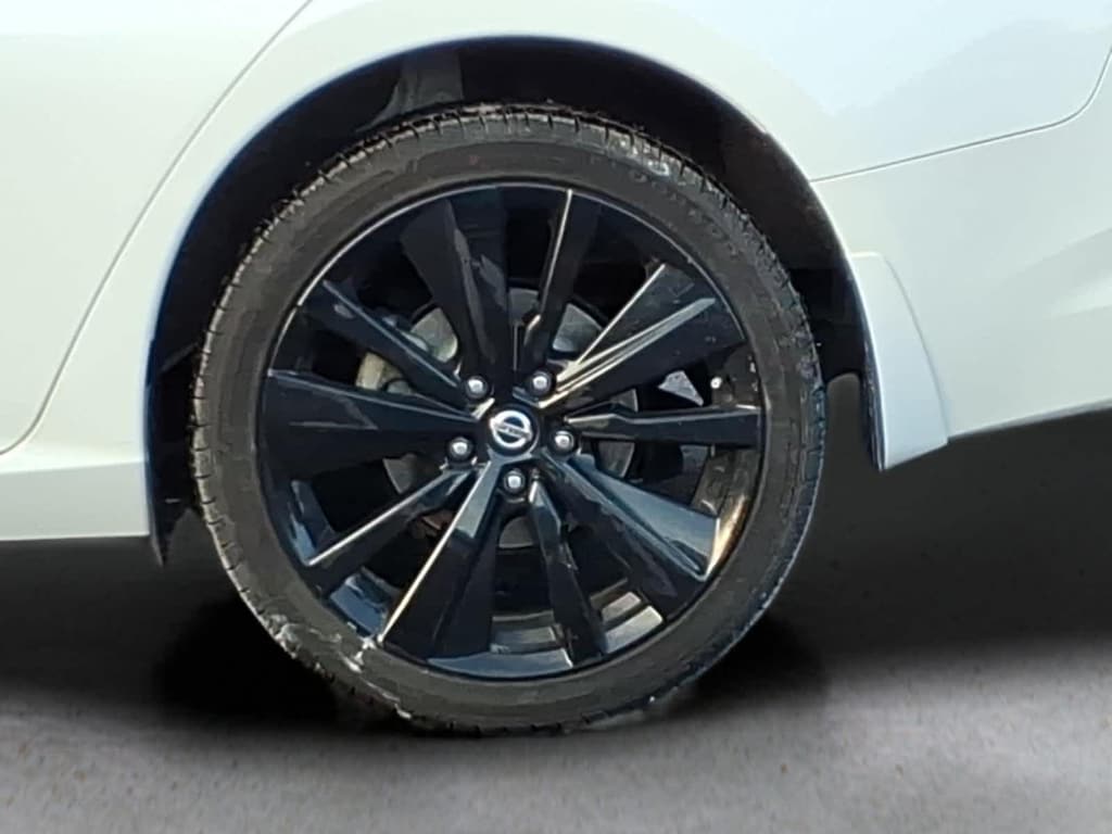 Used 2022 Nissan Altima 2.5 SR AWD Sedan