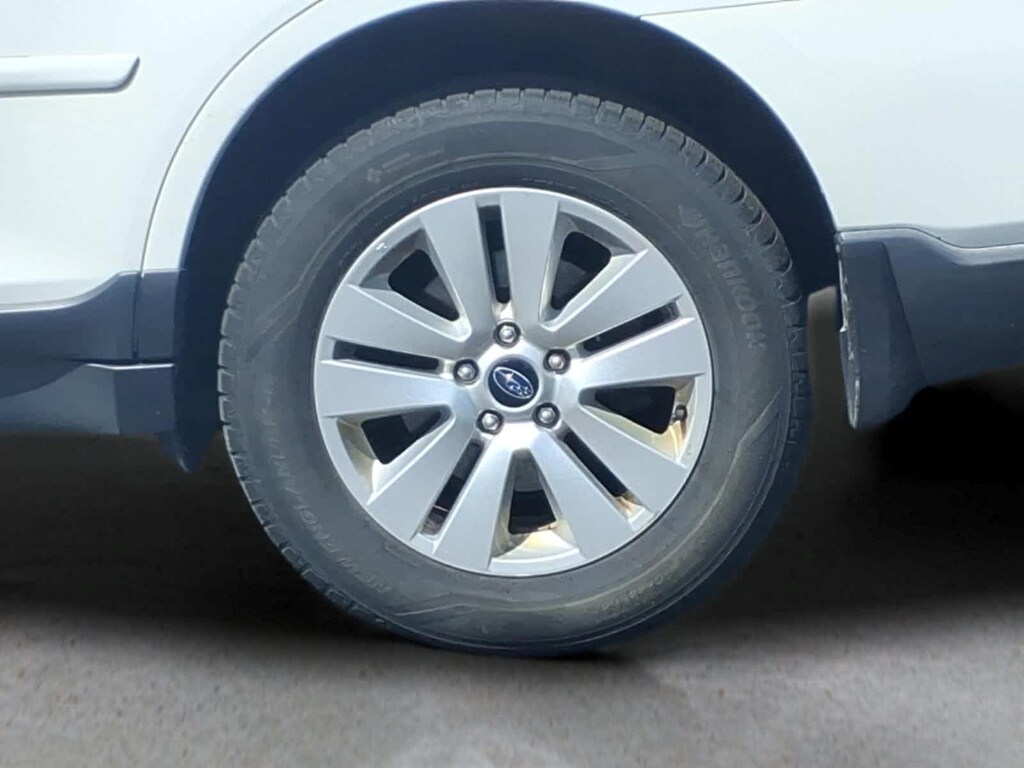 Used 2019 Subaru Outback Premium 2.5i