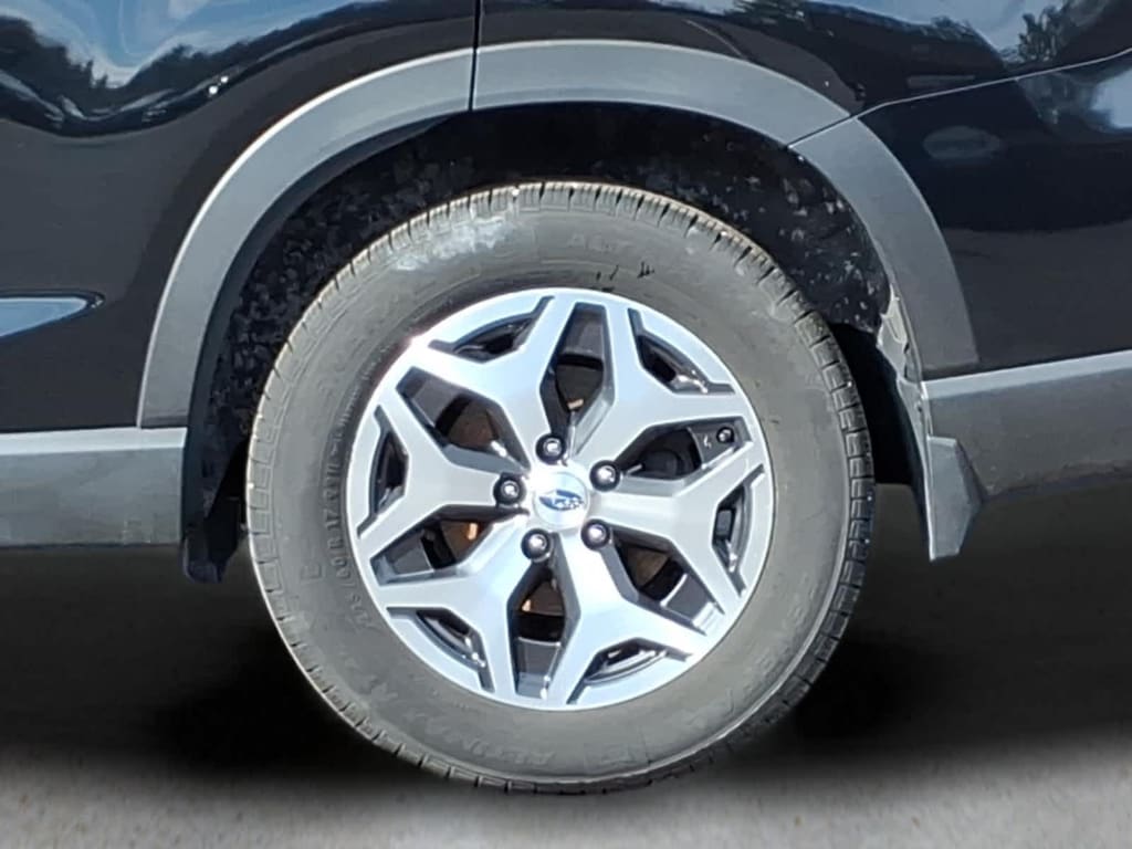 Used 2023 Subaru Forester Premium CVT