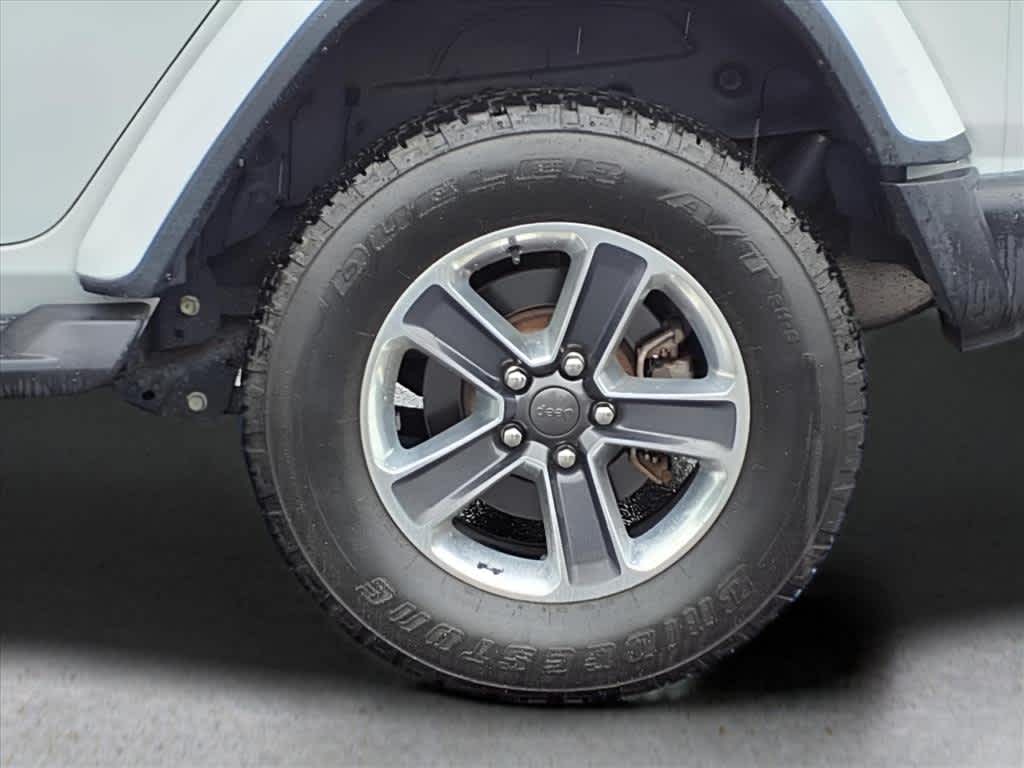 2019 Jeep Wrangler Unlimited Sahara photo 3