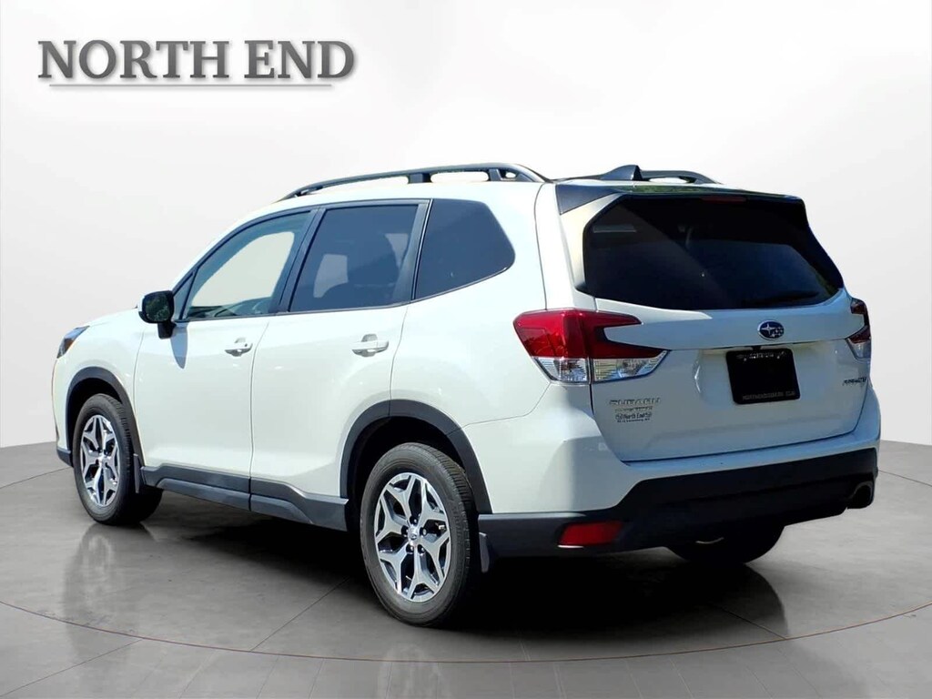 Used 2024 Subaru Forester Premium AWD