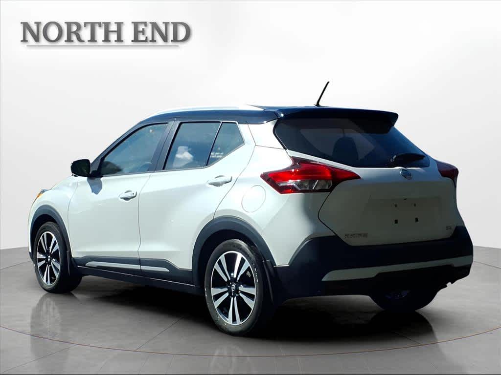 2019 Nissan Kicks SR photo 4