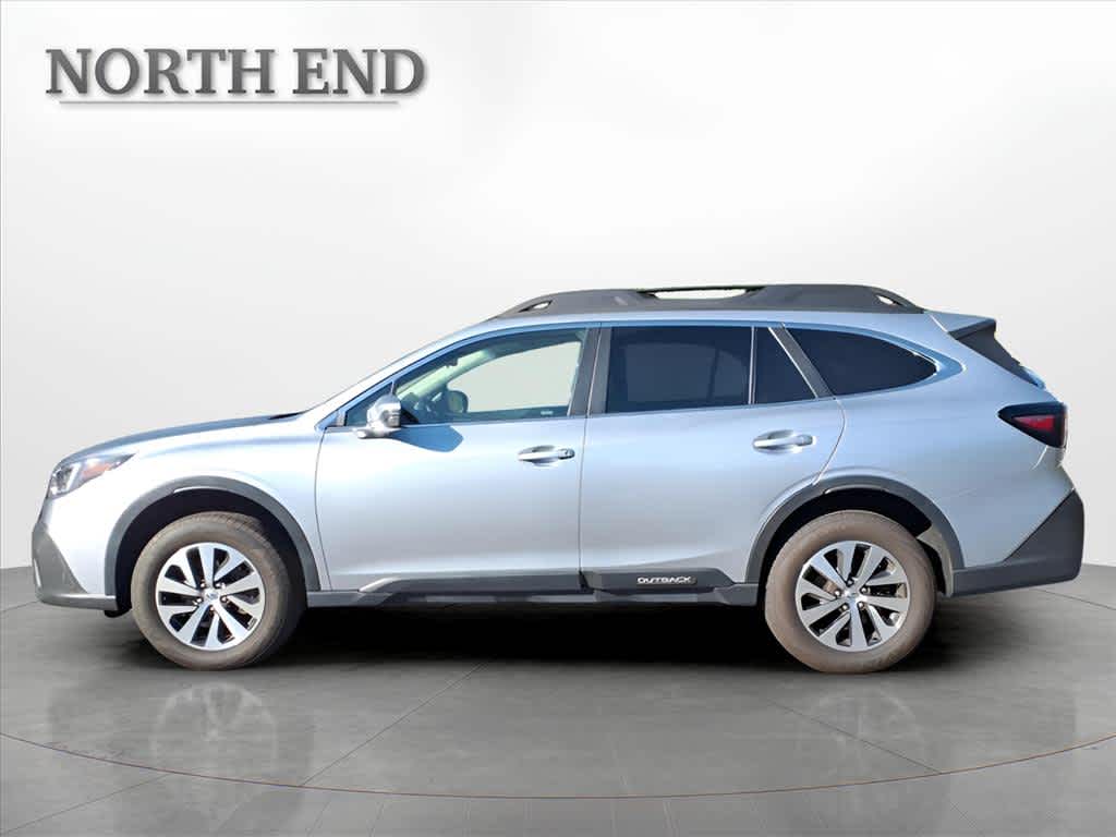 2022 Subaru Outback Premium photo 2