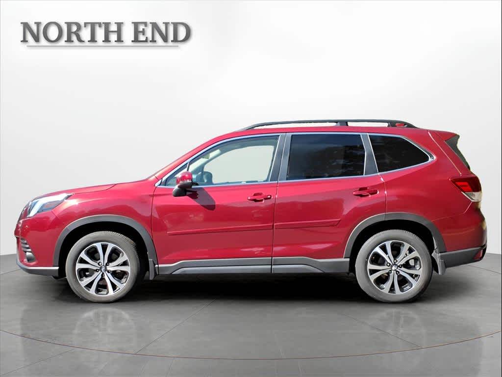 2022 Subaru Forester Limited photo 2