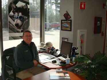 Staff member Bob Waite from ID_ae2eedb5c826