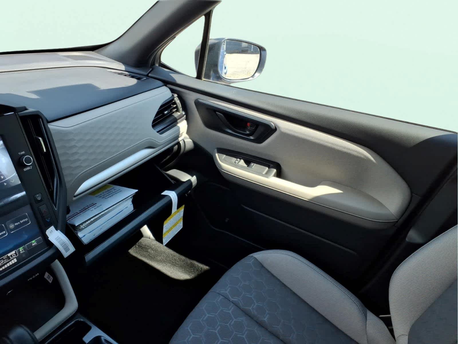 2026 Subaru Forester Base - Photo 13