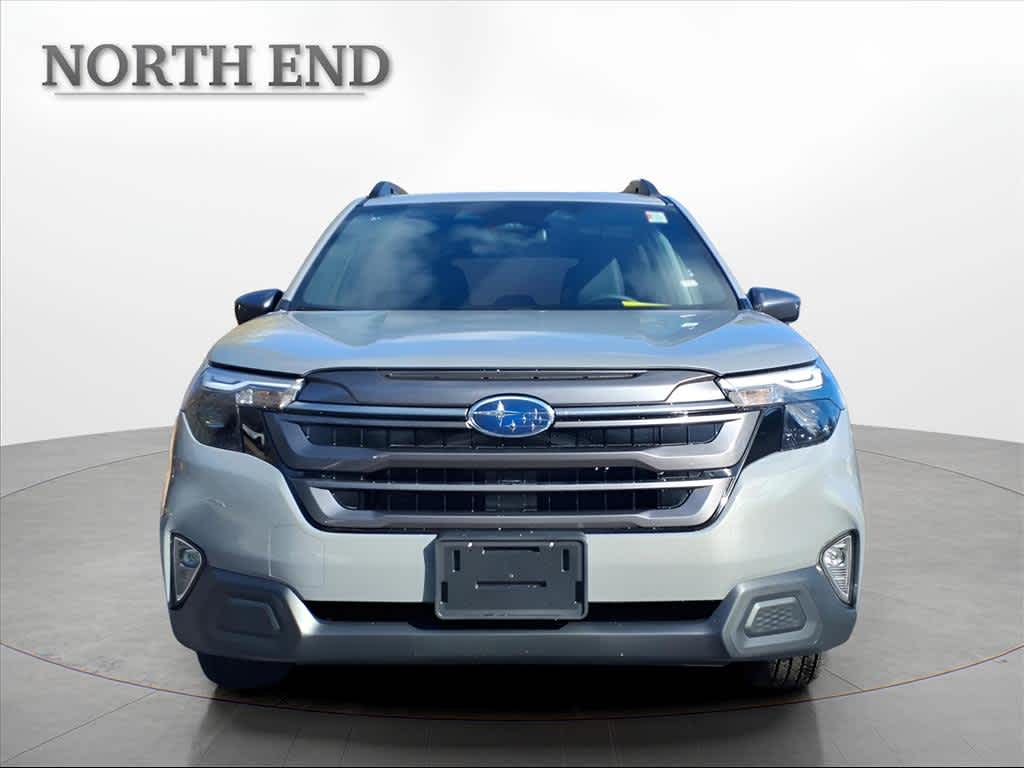 2026 Subaru Forester Premium photo 2