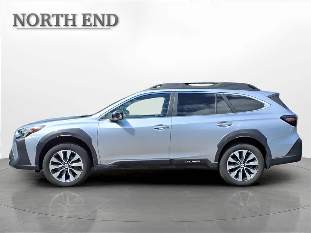 2023 Subaru Outback Limited photo 2