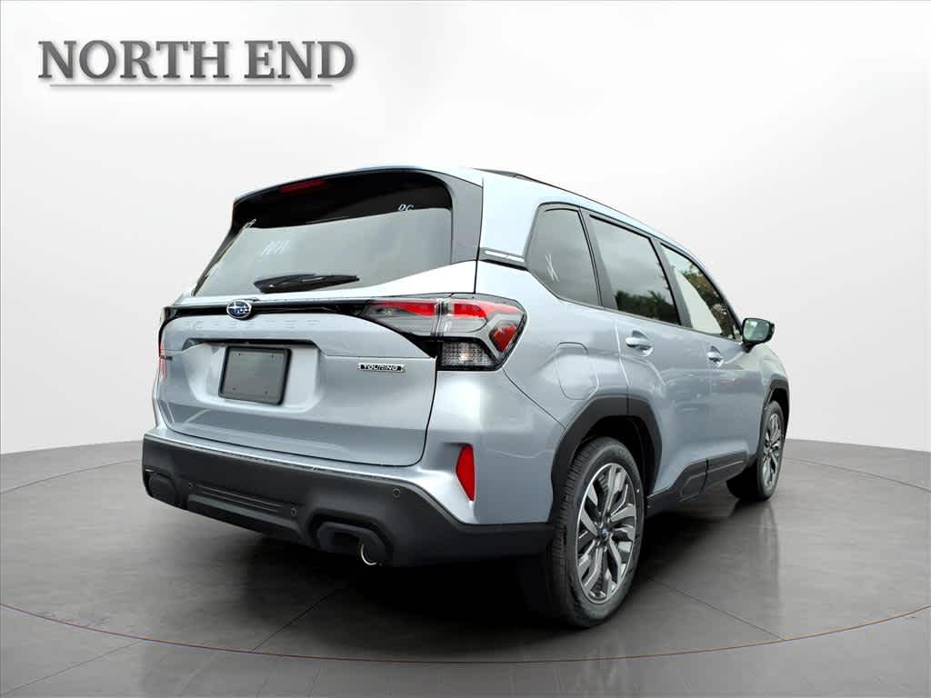 2025 Subaru Forester Touring photo 3