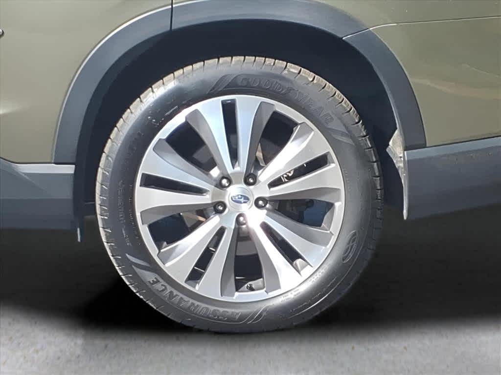 2022 Subaru Ascent Limited photo 3