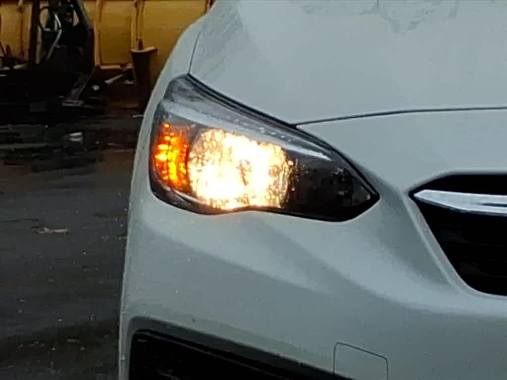 2021 Subaru Impreza Base photo 3