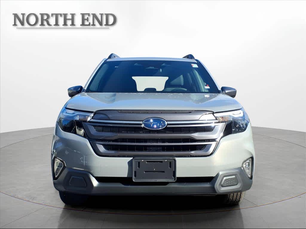 2026 Subaru Forester Premium Base photo 2