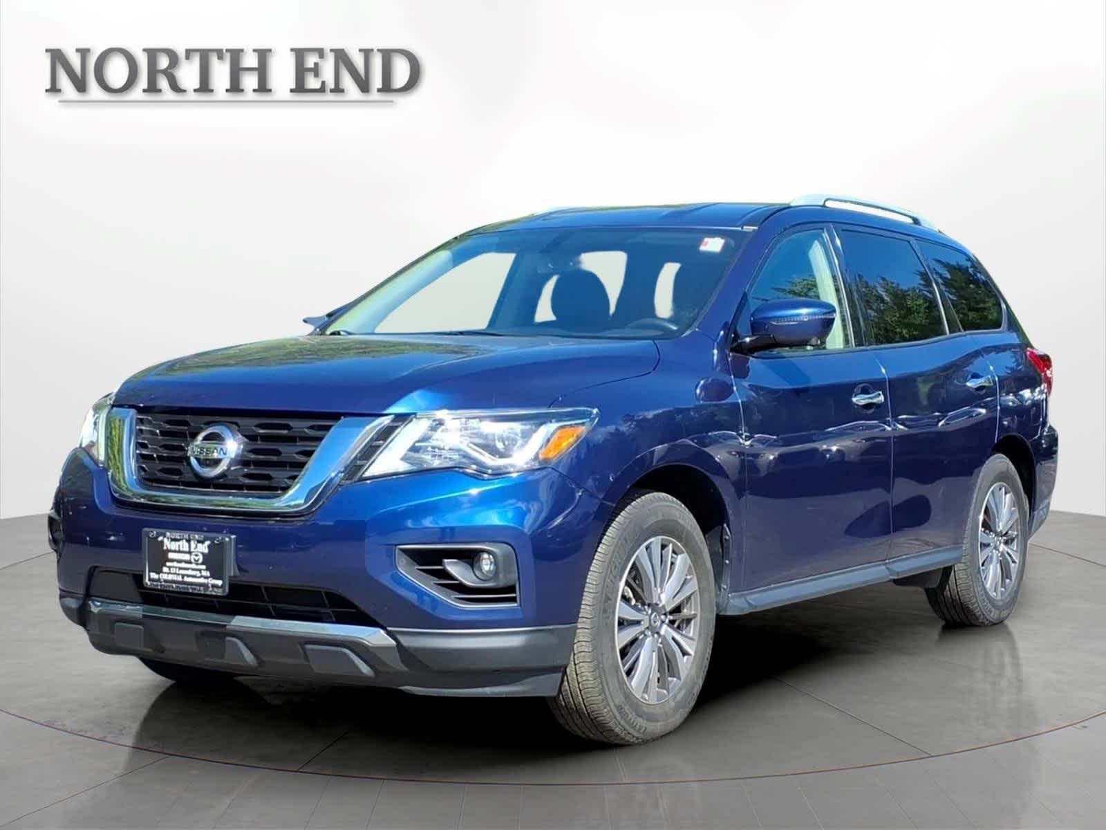 2019 Nissan Pathfinder SL 4WD's photo