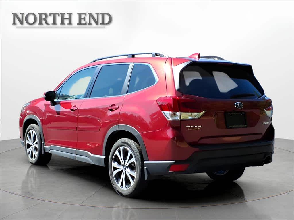 2022 Subaru Forester Limited photo 4