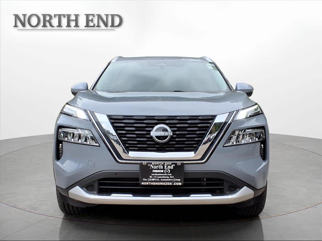 2023 Nissan Rogue Platinum AWD photo 2
