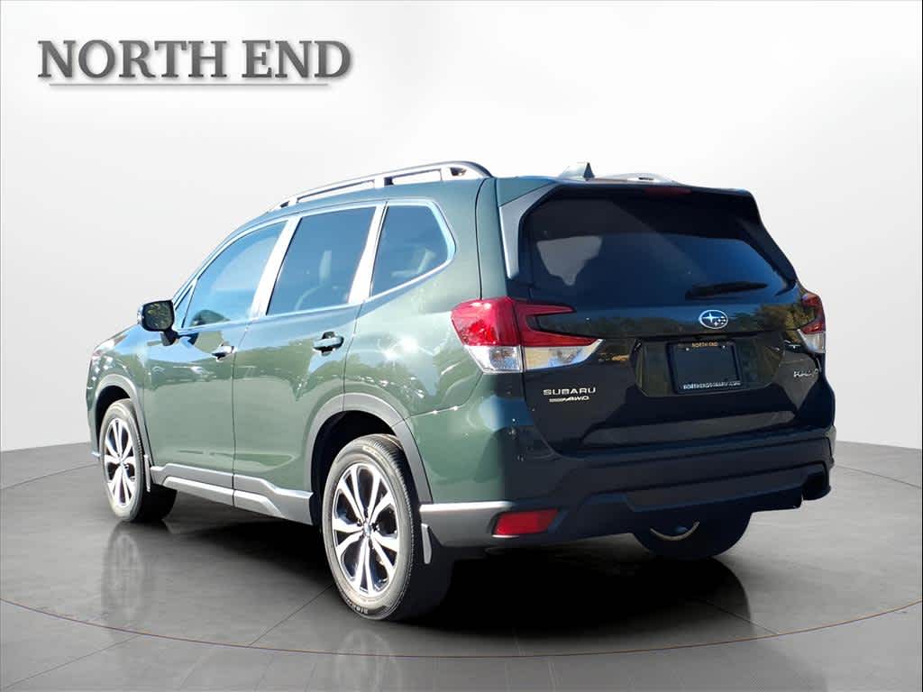 2023 Subaru Forester Limited photo 4
