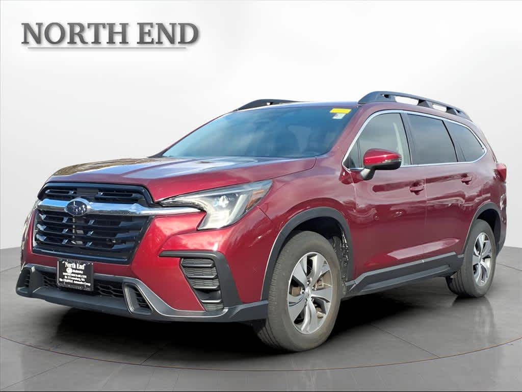 2023 Subaru Ascent Premium's photo