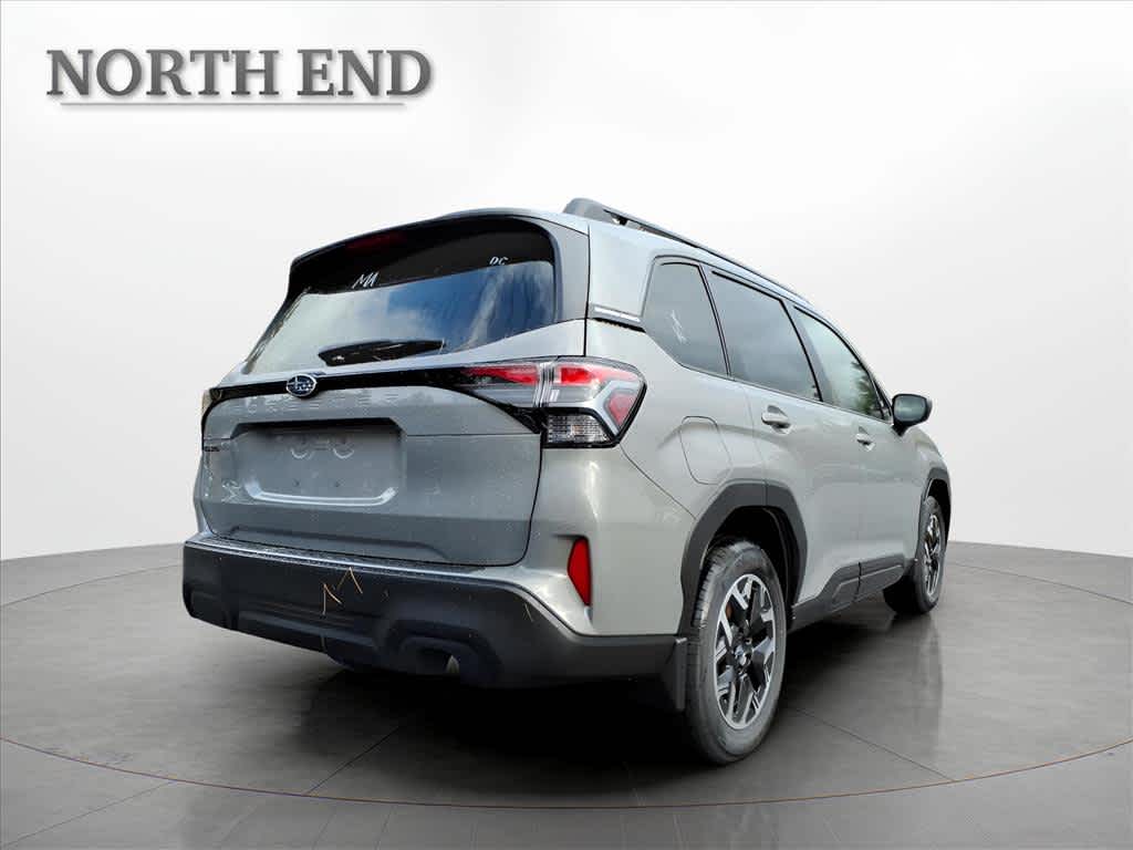 2025 Subaru Forester Premium Base photo 3