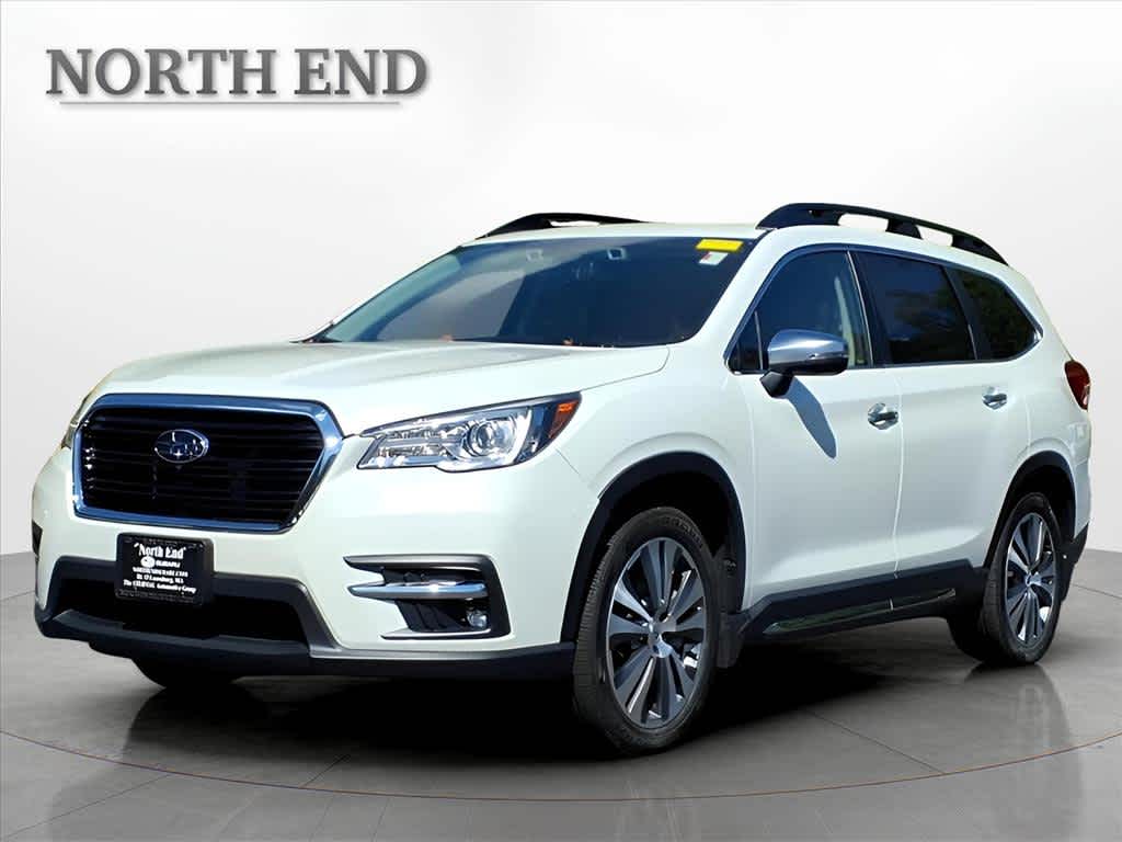 2022 Subaru Ascent Touring's photo