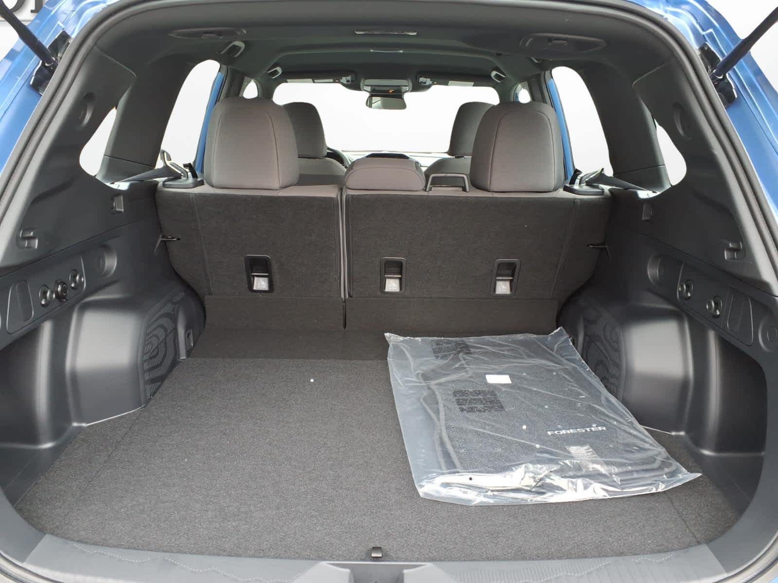 2026 Subaru Forester Base - Photo 7