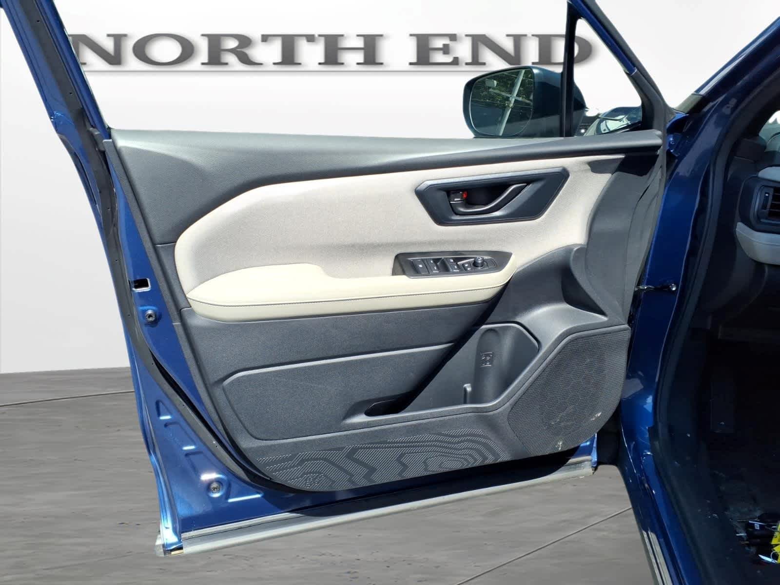 2026 Subaru Forester Base - Photo 8