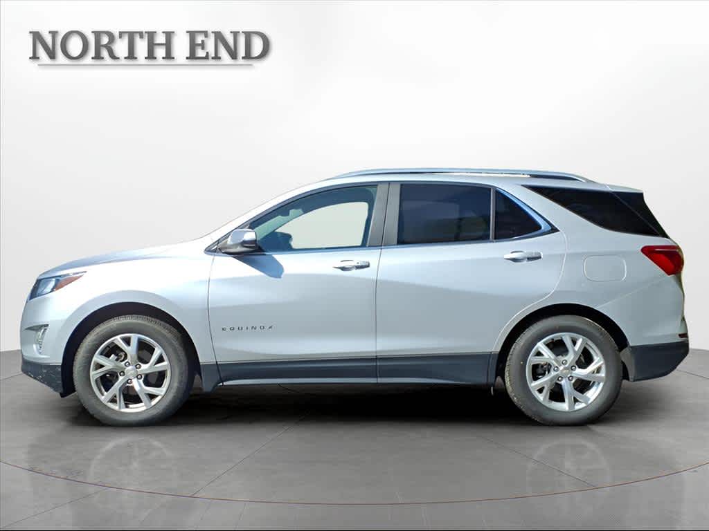 2021 Chevrolet Equinox LT photo 2