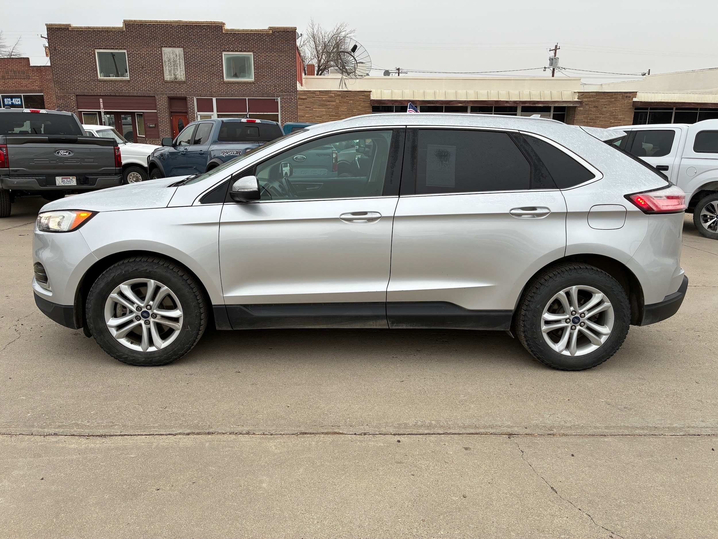 2019 Ford Edge SEL's photo