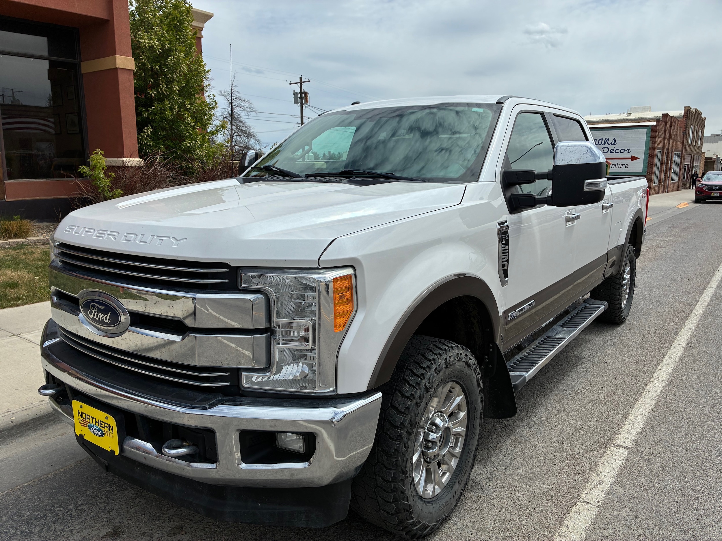 Used 2017 Ford F-250 Super Duty Lariat with VIN 1FT7W2BT1HEC85922 for sale in Cut Bank, MT