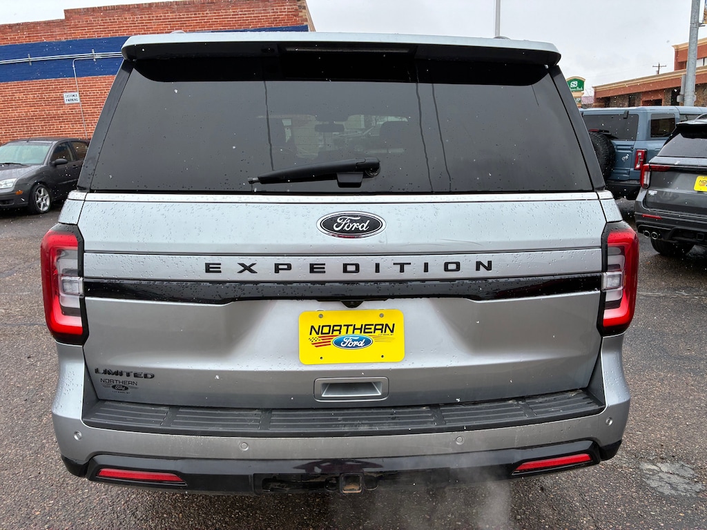 2023 Ford Expedition Limited photo 2
