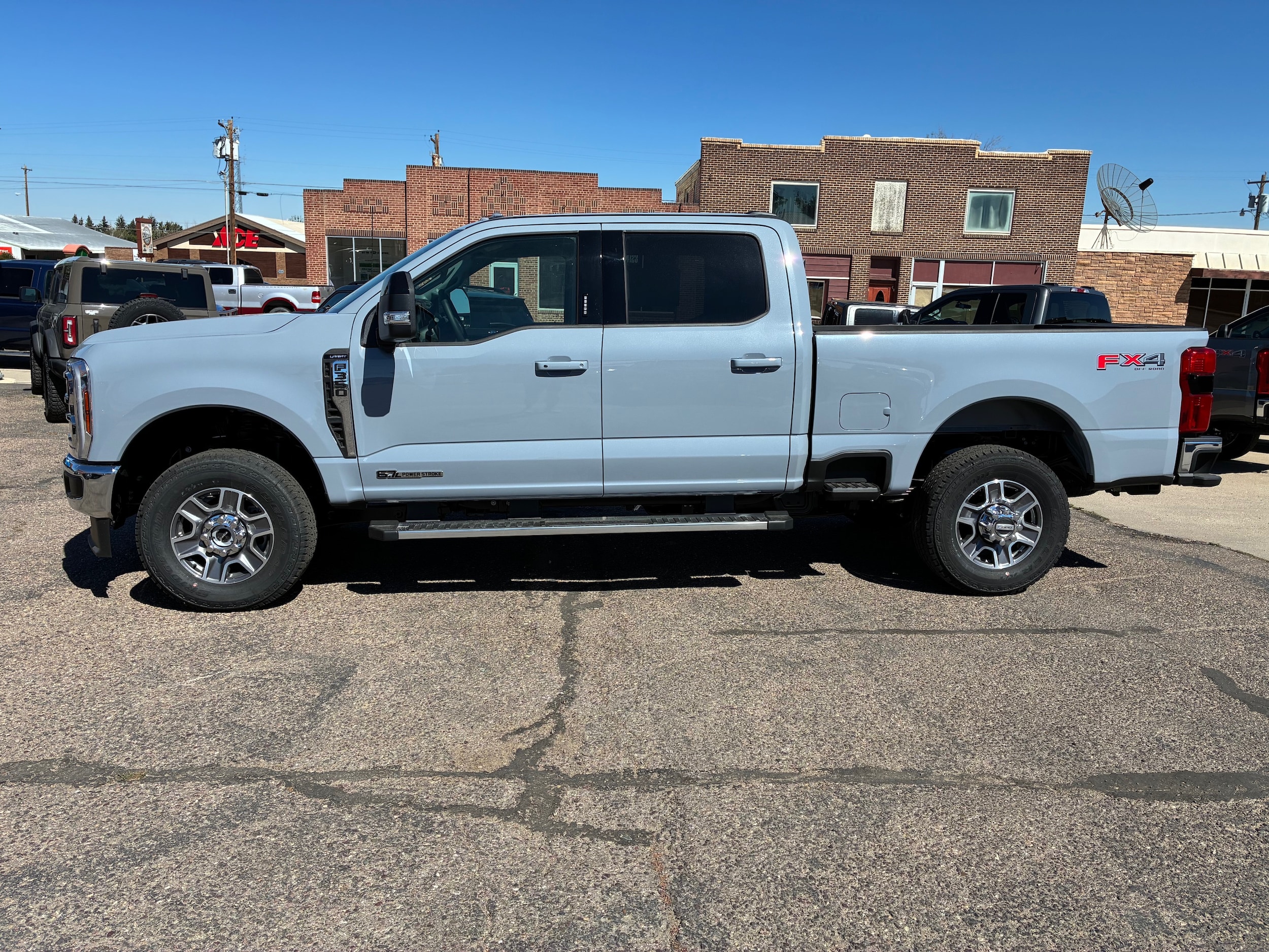 2026 Ford Super Duty F-350&reg; Lariat&reg;