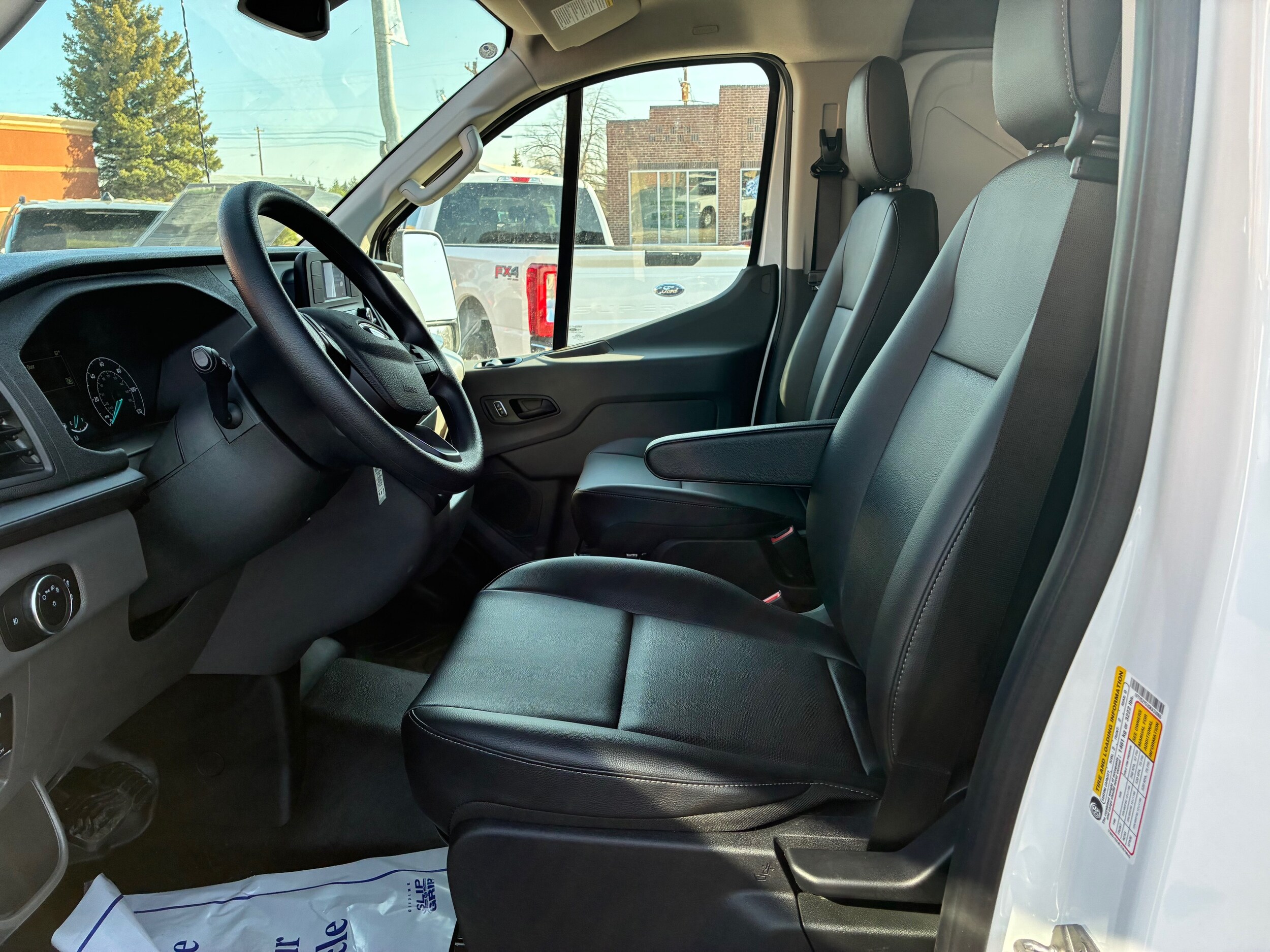 2025 Ford Transit Van Base - Photo 7