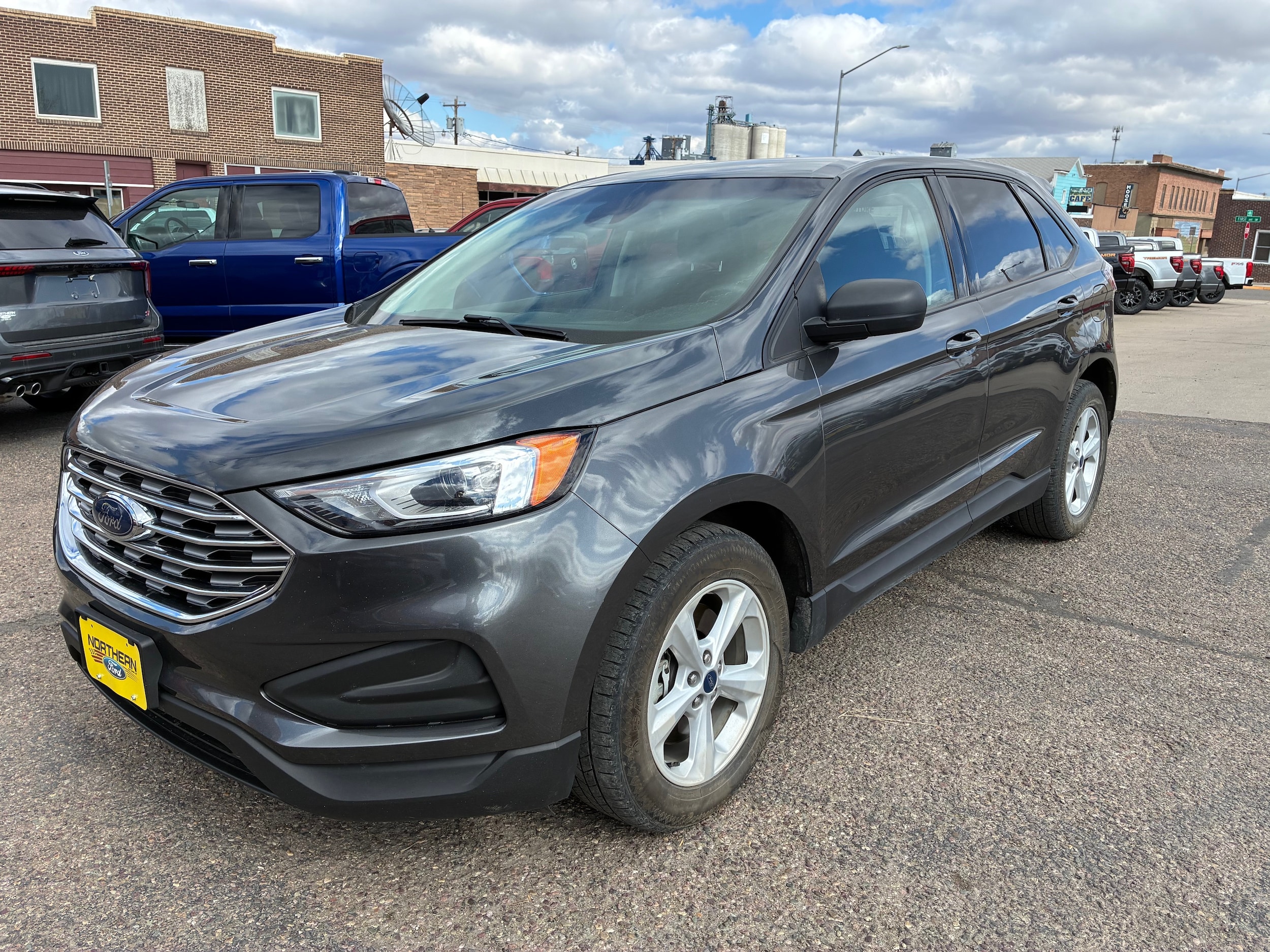 Used 2020 Ford Edge SE with VIN 2FMPK4G93LBA33514 for sale in Cut Bank, MT