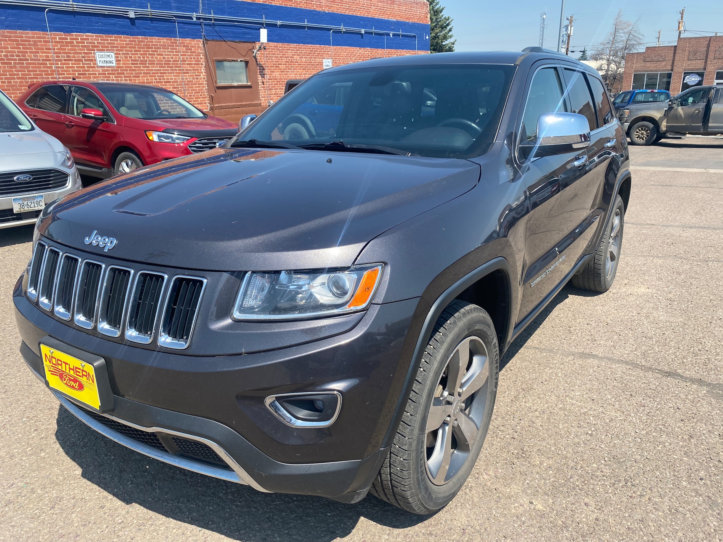 Used 2015 Jeep Grand Cherokee Limited with VIN 1C4RJFBG7FC864715 for sale in Cut Bank, MT