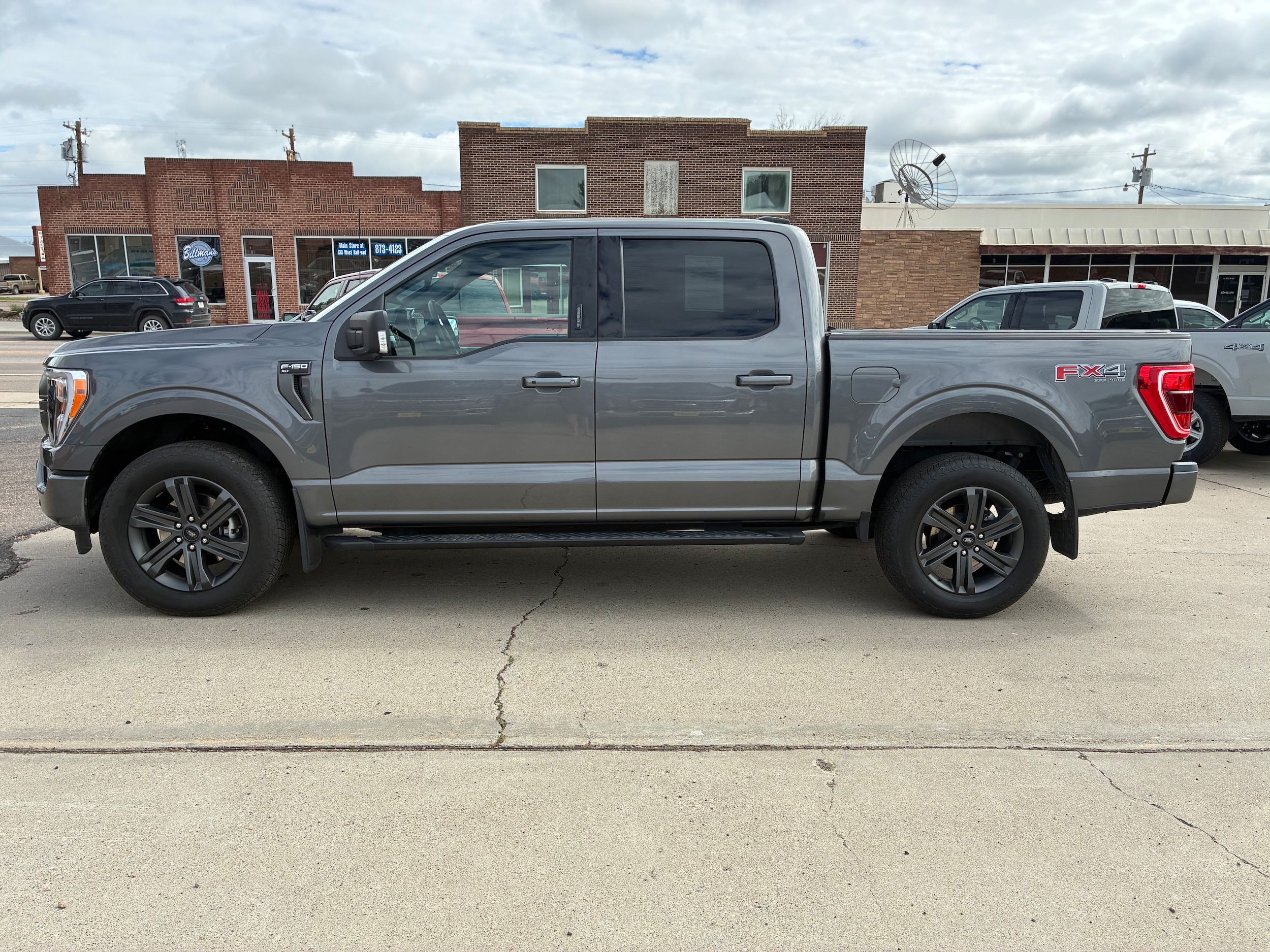 2023 Ford F-150 XLT 4x4 SuperCrew 5-1/2 Box's photo
