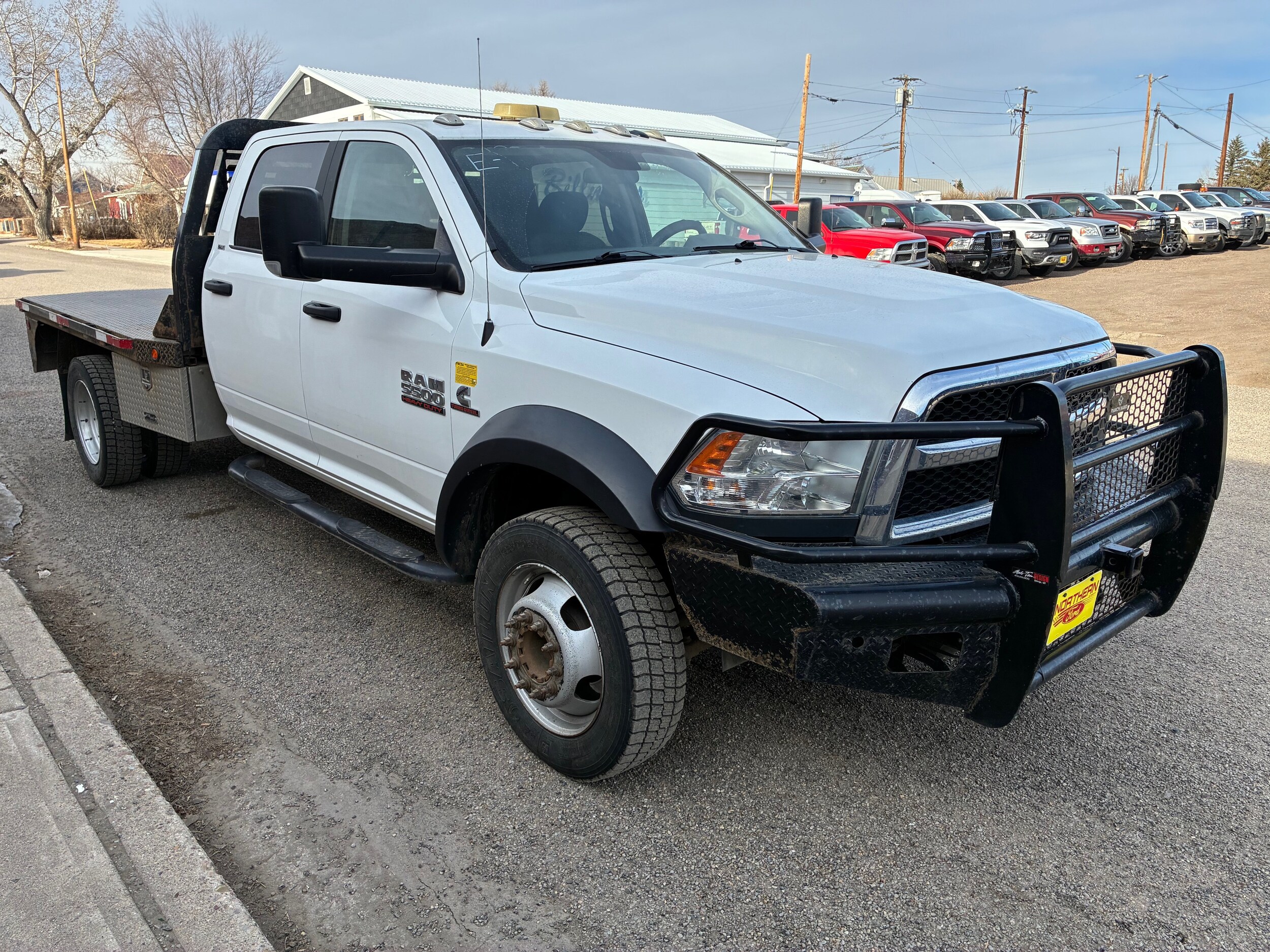 2018 Ram 5500 Tradesman SLT Laramie photo 2