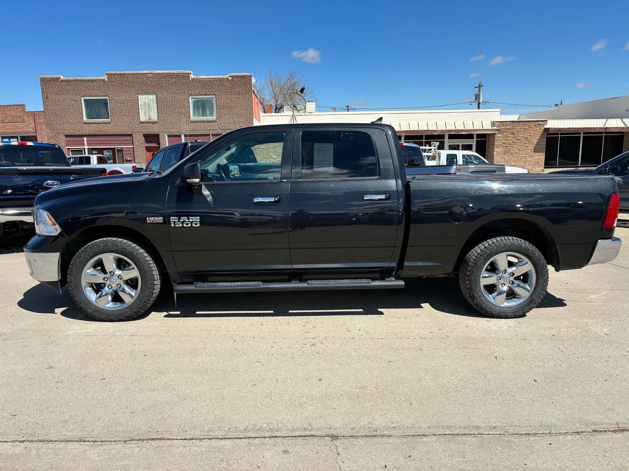 2017 RAM 1500 Big Horn 4x4 Crew Cab 6'4's photo