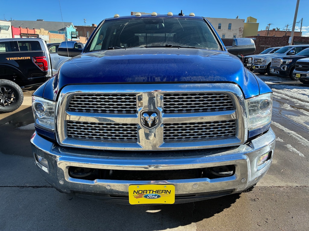 2017 Ram 2500 Laramie photo 3
