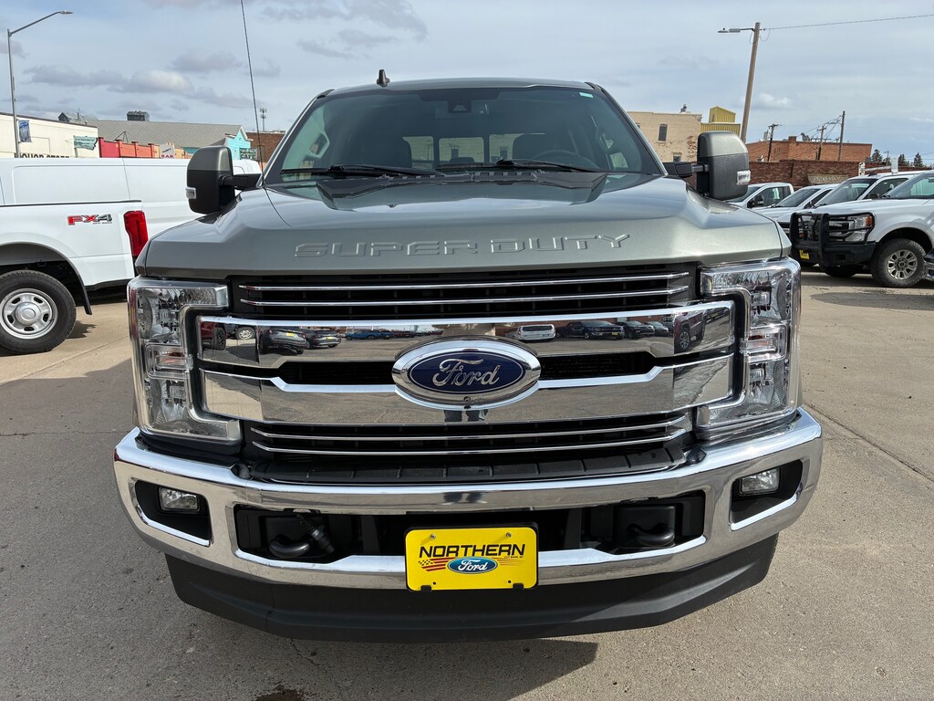 2019 Ford F-350 Lariat photo 3