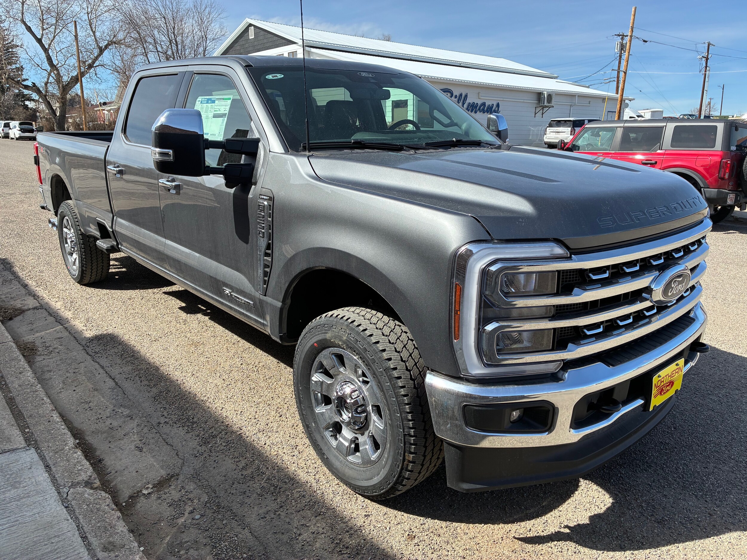 2025 Ford F-250 photo 3