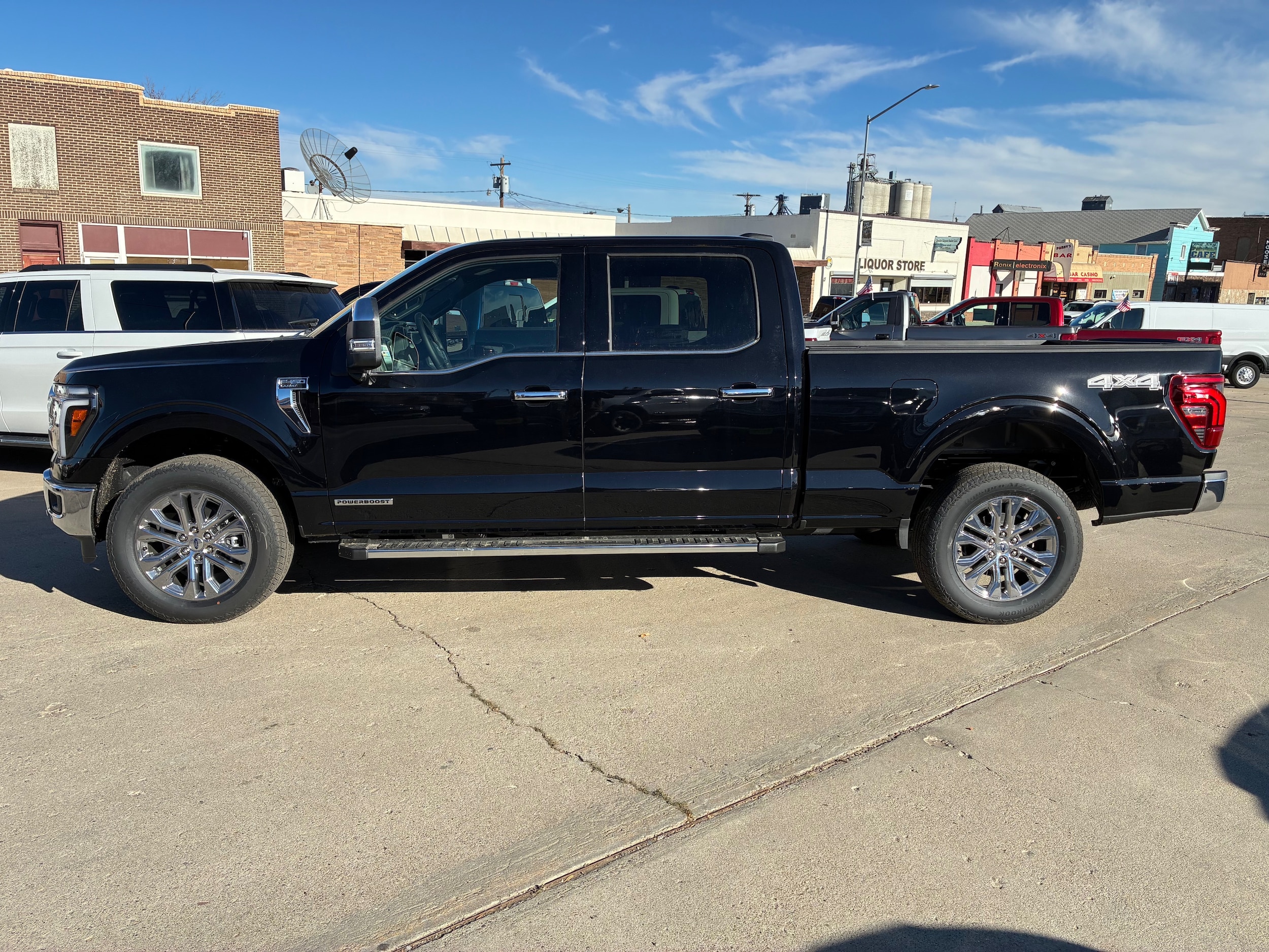 2025 Ford F-150 Lariat's photo