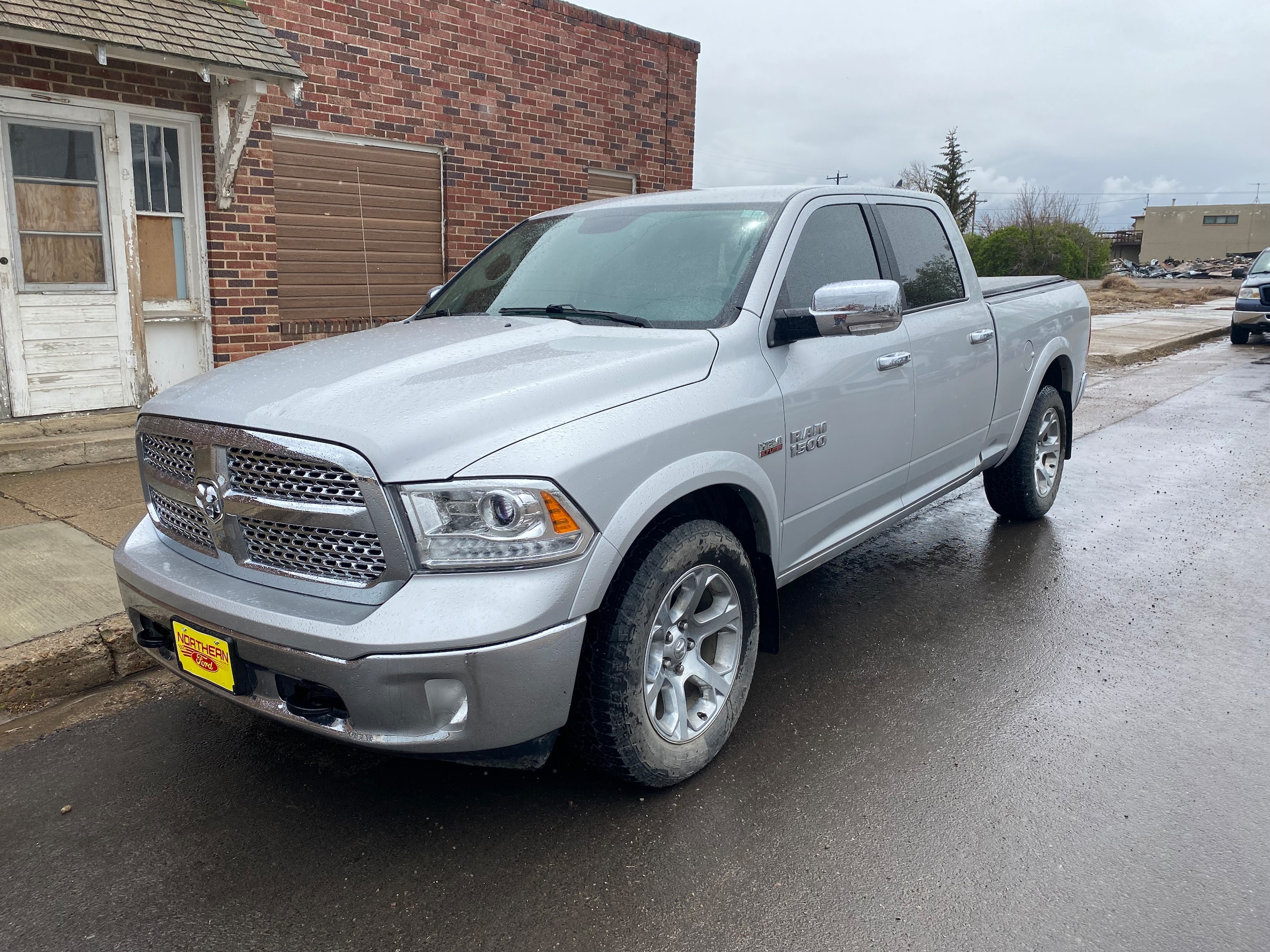 Used 2017 RAM Ram 1500 Pickup Laramie with VIN 1C6RR7VT1HS721475 for sale in Cut Bank, MT