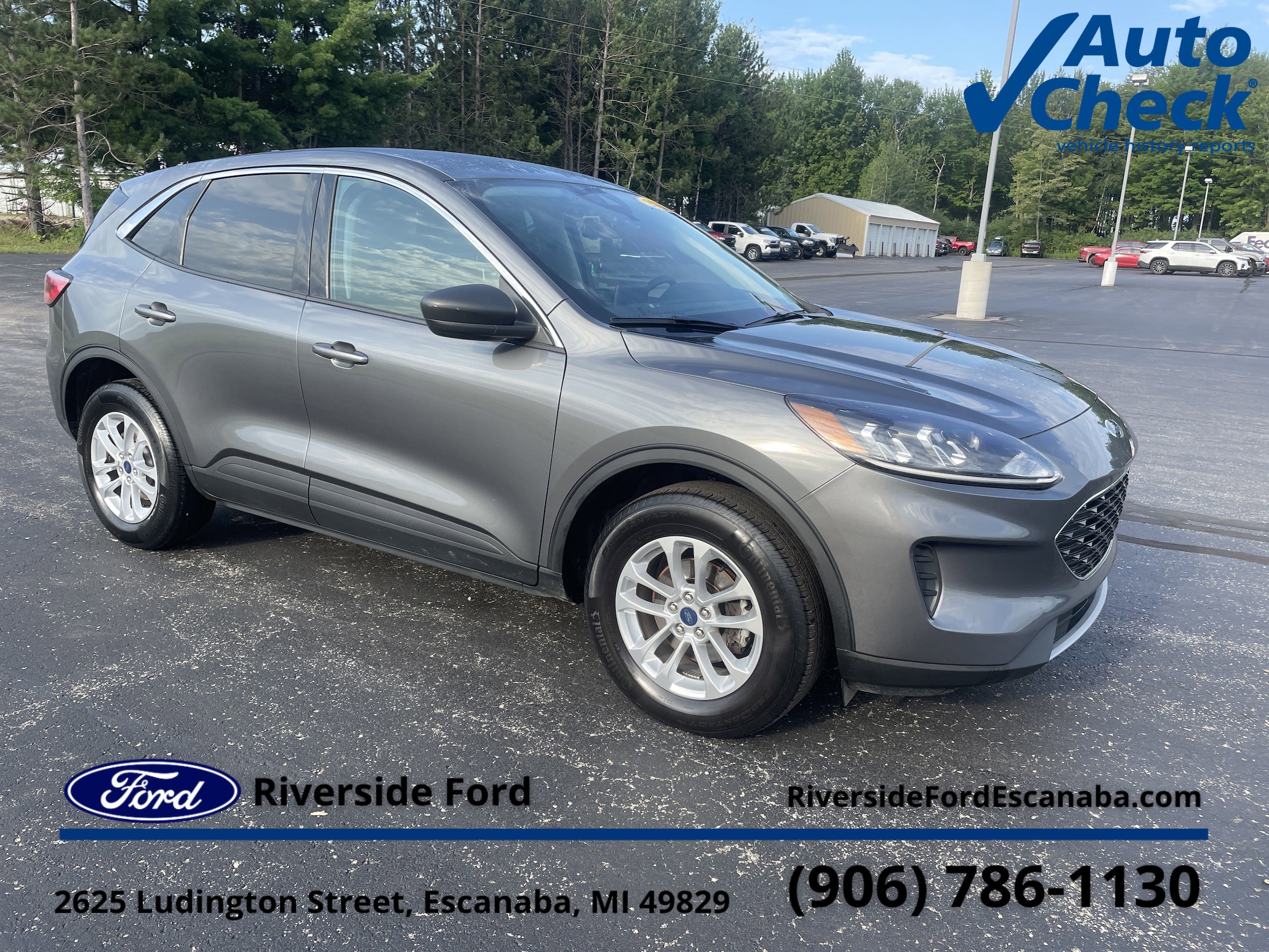 2022 Ford Escape SE's photo
