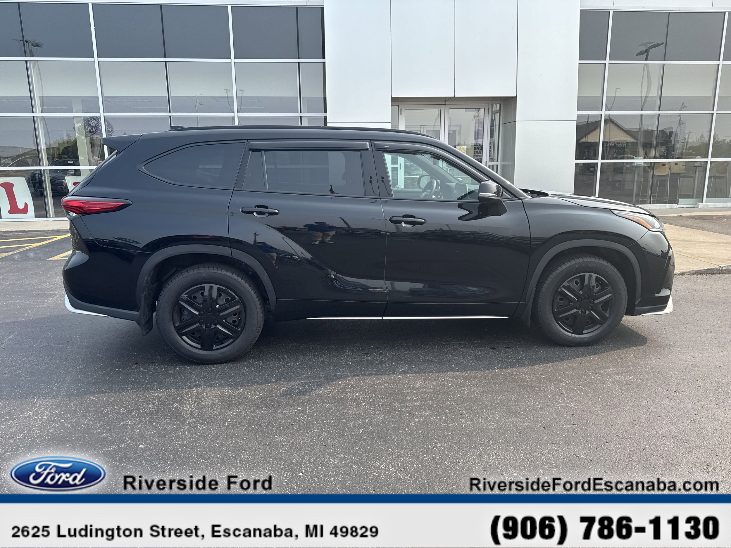 2022 Toyota Highlander XSE photo 3